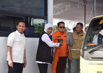 Gubernur Jawa Timur Mendorong Penerapan E-Pajak Pasir di Stockpile Terpadu untuk Mempermudah Monitoring dan Peningkatan PAD