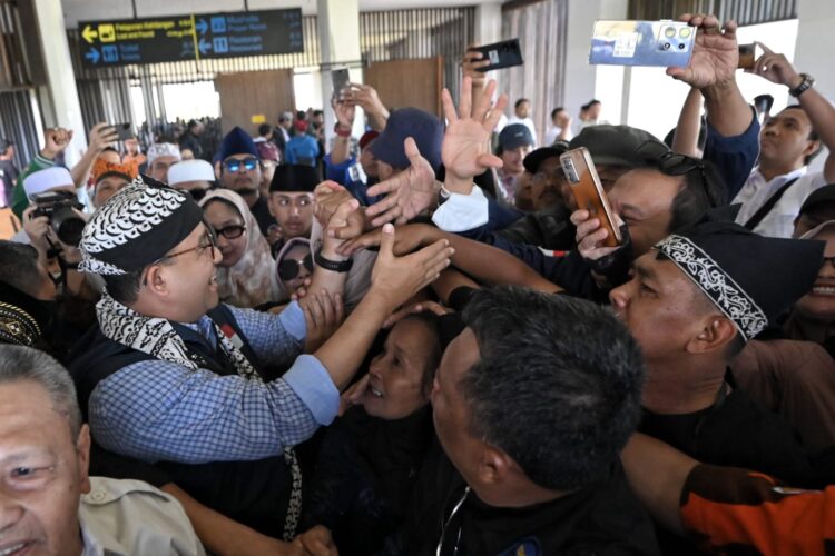 Kader Partai Koalisi Perubahan Kompak Sambut Anies di Bandara Banyuwangi