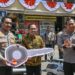 Pemkab Lumajang Serahkan 5 Motor Listrik kepada Kapolres dalam Upaya Mendukung Patroli Lingkaran Kota