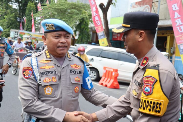 Div Propam Mabes Polri dan Bid Propam Polda Jatim Cek Posyan di Lumajang