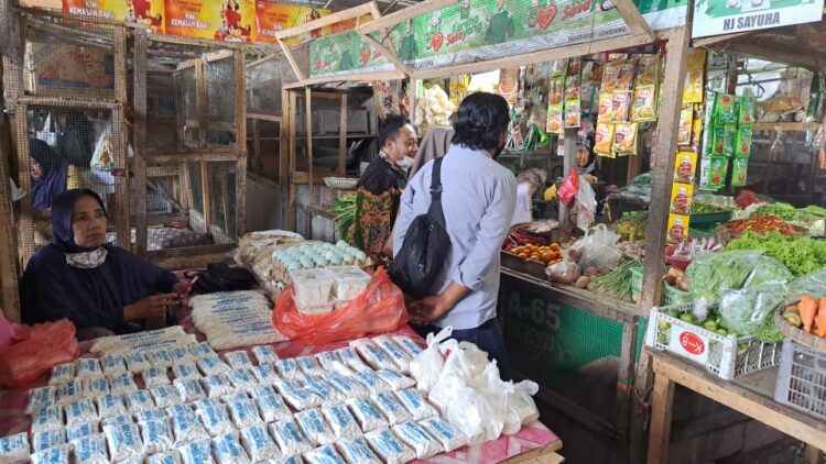 Satgas Pangan Polres Lumajang Sidak Pasar Pantau Ketersediaan dan Harga Bahan Pokok