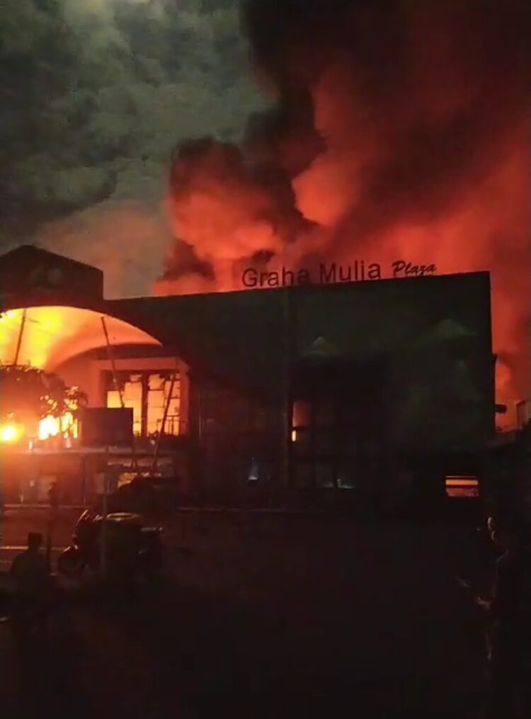 GM PLAZA Dilalap Si Jago Merah