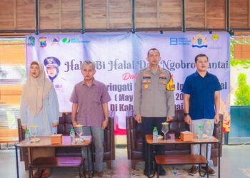 Perayaan May Day, Kapolres Lumajang Ngobrol Santai Bersama Buruh