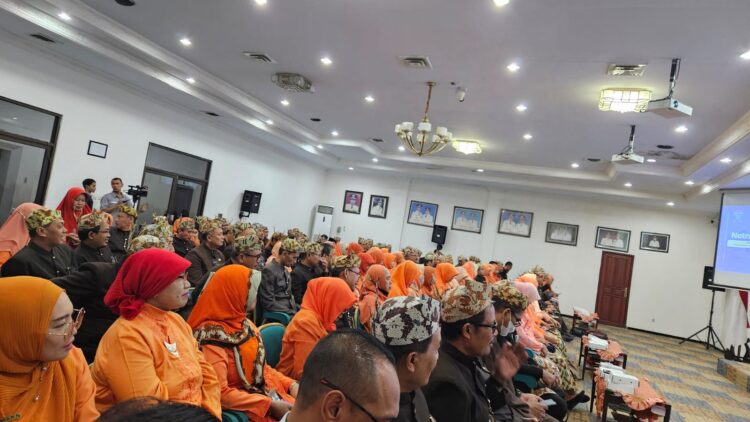 ASN dan Kades Serta Perangkat Desa Wajib Netral Pada Pilkada Lumajang, Pj. Bupati : Sanksinya Berat Jika Tidak Netral