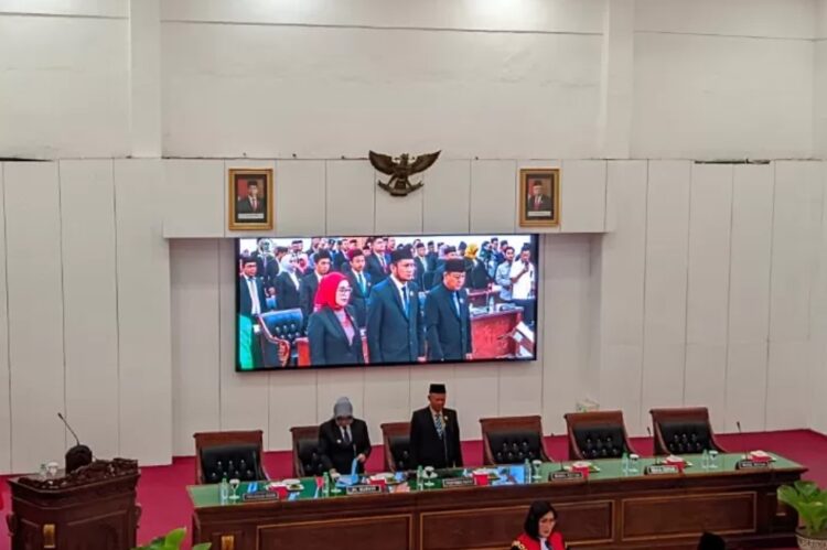 Rapat Paripurna DPRD Lumajang Oktafiani Jadi Ketua