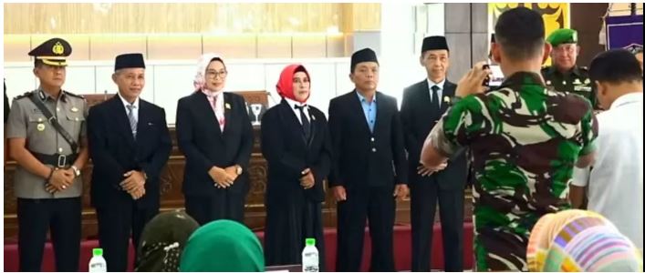 Rapat Paripurna dengan Agenda Pengambilan Sumpah/Janji Pengganti Antar Waktu Anggota DPRD Masa Jabatan 2024-2029