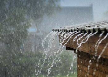 BMKG Juanda Prakirakan Cuaca Wilayah Jatim Hujan Lebat Disertai Petir Pada Hari Ini