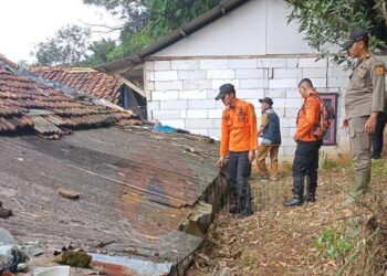 8 Rumah Warga di Nanggung Bogor Rusak Akibat Diterjang Hujan dan Angin Kencang