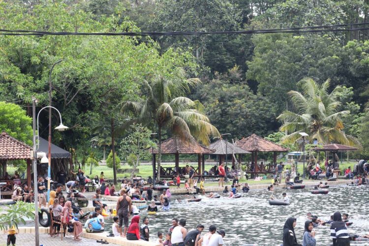 Untuk Perkuat Ekosistem Wisata, Pemkab Lumajang Dorong Kepemilikan Izin Usaha