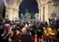 Ribuan Warga Palestina Tarawih Pertama di Masjid Al-Aqsa Meski dengan Pengamanan Ketat Israel
