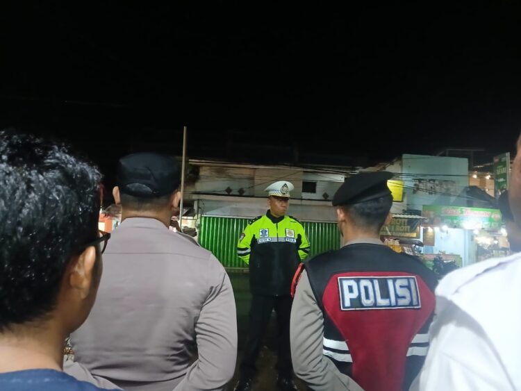 Pos Pam Klakah Siaga Penuh, Kapolsek Pastikan Arus Mudik Aman Terkendali
