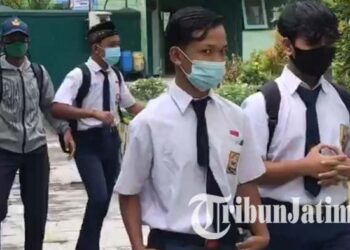 Dinas Pendidikan Tulungagung Mewajibkan Wisuda di Sekolah