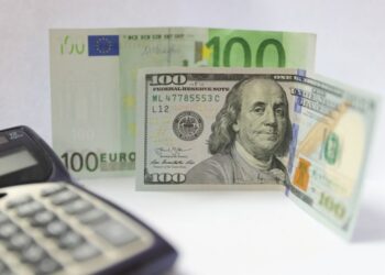 Dolar AS Melempem di Tengah Kekhawatiran Pelemahan Ekonomi