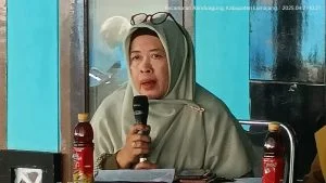 Warga Banyu Putih Lor Desak Penutupan Kandang Ayam Petelur Ganggu Lingkungan