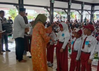 Seribu Anak Yatim Dapat Santunan dari BAZNAS Lumajang