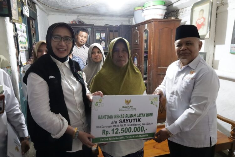 Lumajang Pacu Penanganan Kemiskinan Ekstrem Lewat Perbaikan Rumah