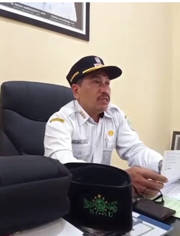 Permudah Warganya Urus Adminduk Camat Pasrujambe Lanjutkan Program Tajek