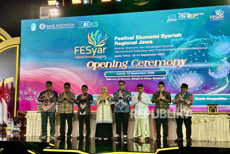 Santri dan Pesantren Didorong Jadi Penggerak Ekonomi Syariah