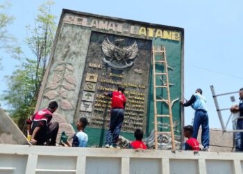 Purna Paskibraka Indonesia Melakukan Restorasi Tugu Pancasila
