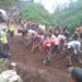 Bhabinkamtibmas dan Warga Argosari Gotong Royong Bangun Jembatan Utama Secara Swadaya