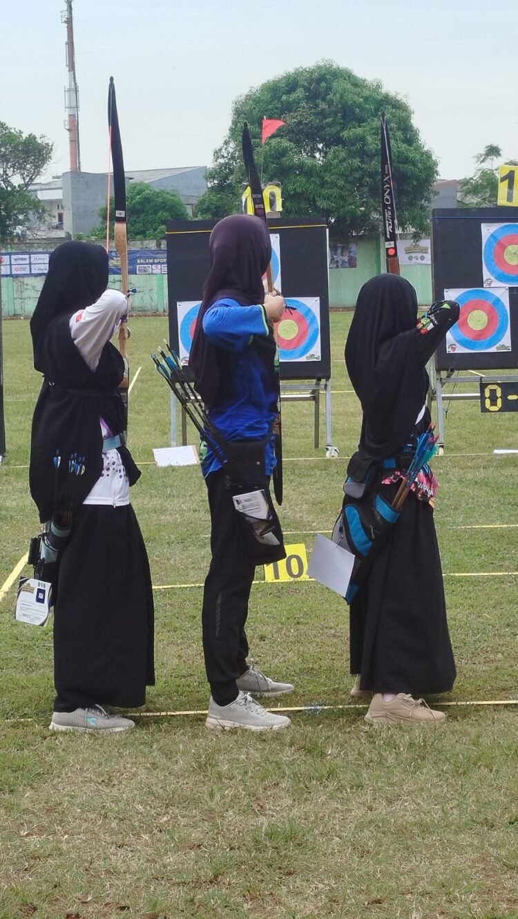 Raih Empat Emas, Klub Panahan Dzunnurain Lumajang Peringkat Empat di Kejuaraan Panahan Jakarta Barat
