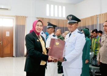 Bupati Lumajang Lantik Tiga Pj Kades Dilantik Dorong Pengelolaan Dana Desa Tepat Sasaran